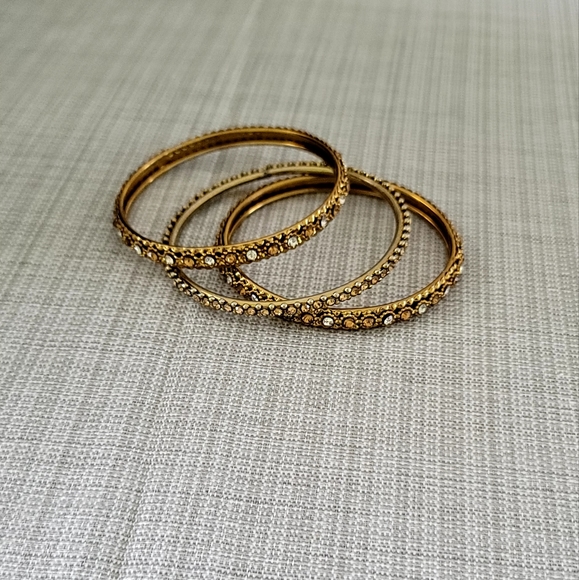 Gold Bangle Set Trio - Picture 4 of 5